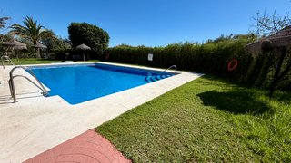 PISO EN MIJAS CON TERRAZA PRIVADA, VISTAS AL MAR Y