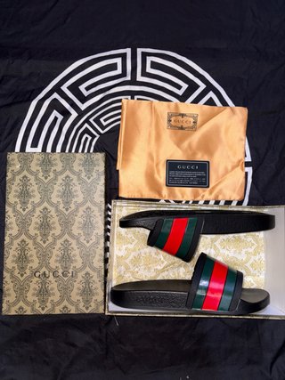 Chanclas Gucci Negras Rayas Verdes y Rojas