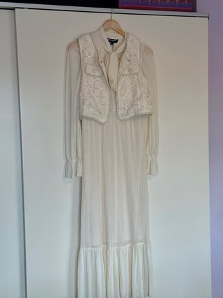 Conjunto Vestido y Chaleco Bordado Vero Moda