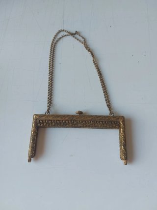 Bastida antiguo para bolso con cadena