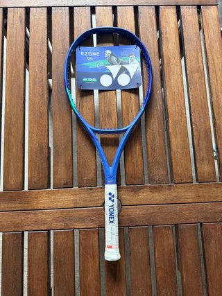 Raqueta Yonex EZONE 98L 285g
