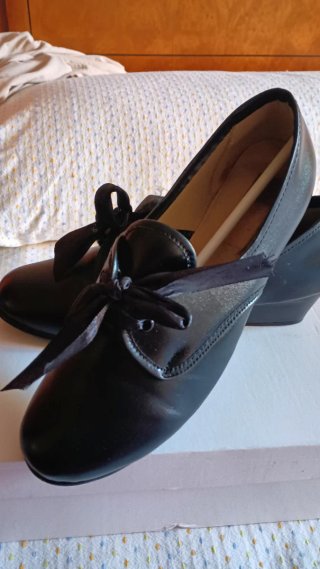 Zapatos Baturra Negros con Lazo