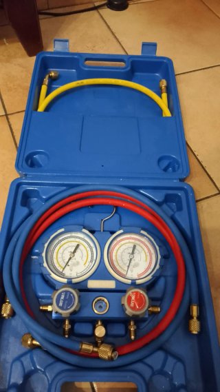 Manómetros Value con maletín