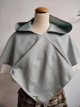 Capucha Medieval Cosplay Gris/Verde
