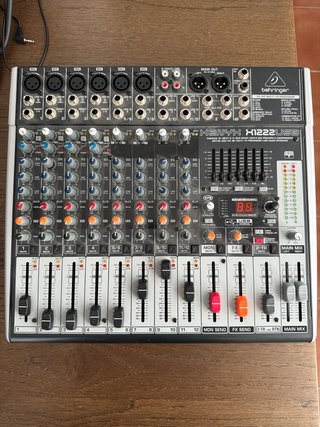 Mezclador Behringer Xenyx X1222USB