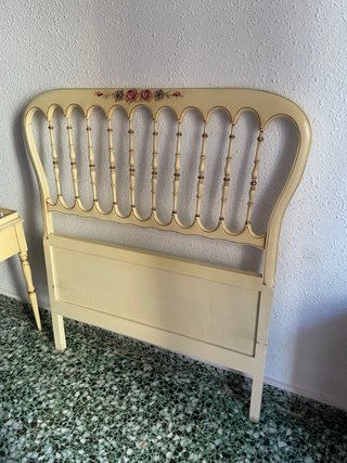 Cabeceros de madera estilo clásico. 30€ los dos!