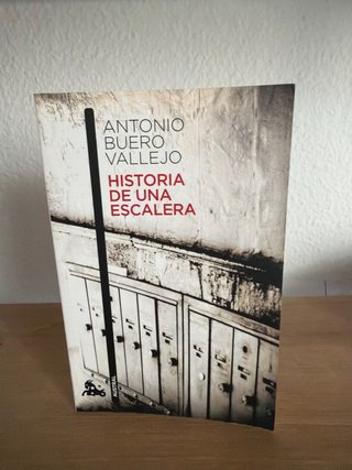 HISTORIA DE UNA ESCALERA