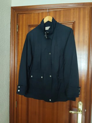 Chaquetón de entretiempo azul marino