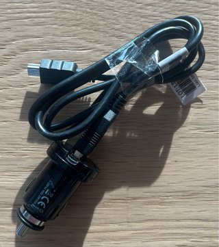 Cavo USB + caricatore da macchina