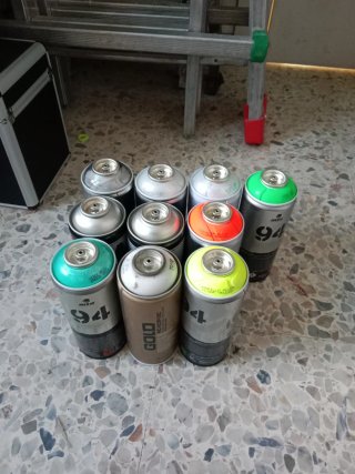 Lote de 9 Sprays Montana Colors 94, Gold y AKA