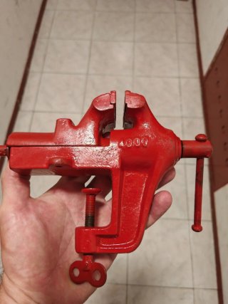 Tornillo de banco 4kg