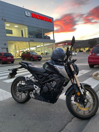 Moto Honda CB125R Naked