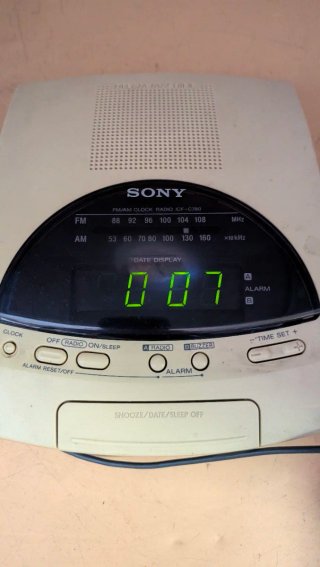 Radio Reloj Sony Dream Machine ICF-C780