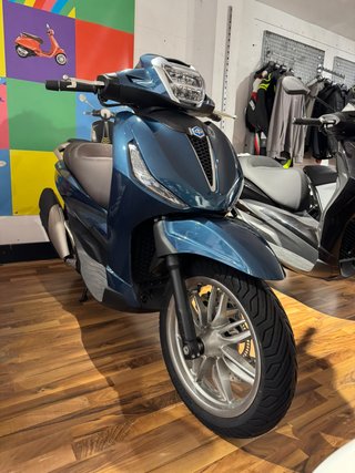Piaggio Beverly 400