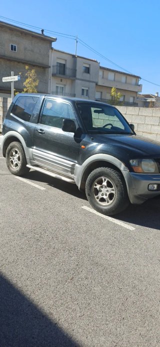 Mitsubishi Montero 2000