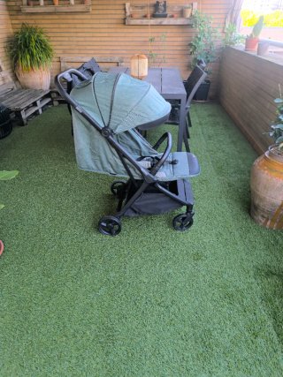 Cochecito de bebé verde Jané Clap