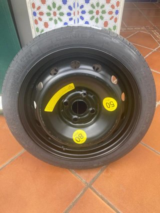 Rueda de repuesto tipo galleta 15" – NUEVA/SIN USO