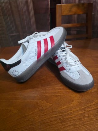 Zapatillas Adidas Gazelle Hello Kitty