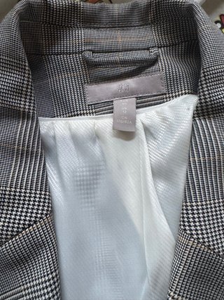 Blazer H&M de cuadros Talla L