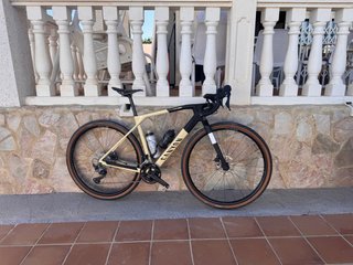 Bicicleta Gravel Canyon