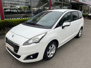 Peugeot 5008 1.6 HDI 115CV 7 PLAZAS