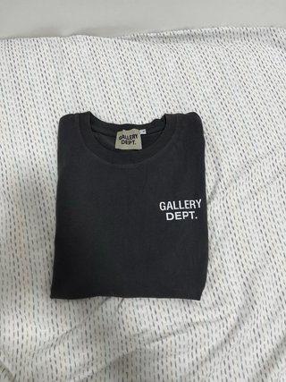 Camiseta Gallery Dept