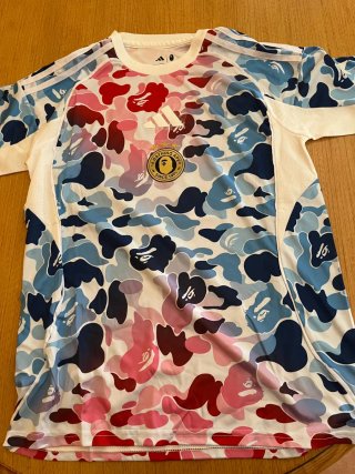 Camiseta A Bathing Ape (BAPE) x Adidas