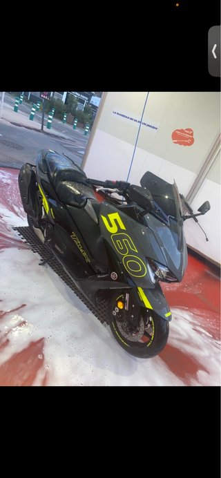 Yamaha TMAX 560