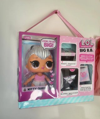 Muñeca LOL Surprise Big B.B. Kitty Queen