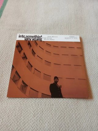 Vinilo Into Somethin' - Larry Young