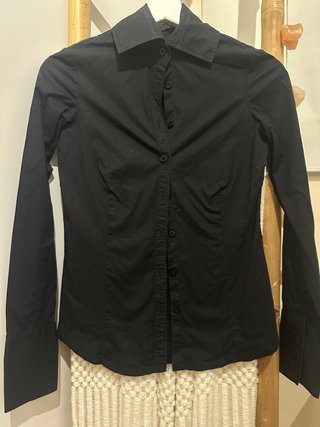 Camisa Básica Negra Vintage