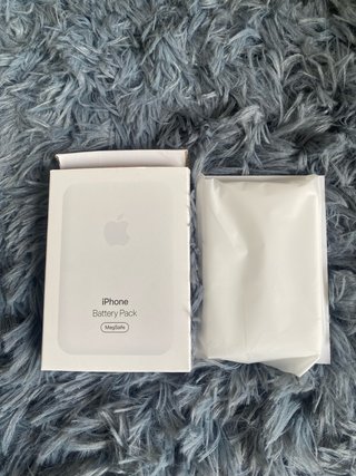 Apple MagSafe Battery Pack