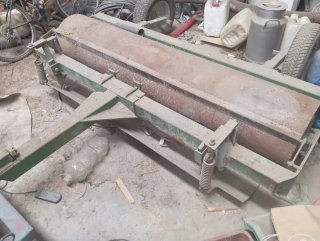 Rulo agrícola con barra desplazable