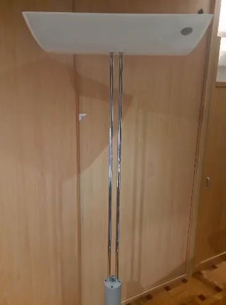 Lámpara de pie Regent Plata y Blanca