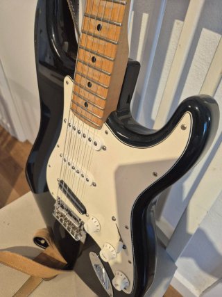 Fender Stratocaster Player MIM Guitarra