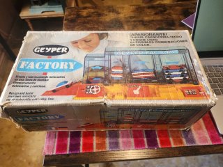 Geyper Factory - Juego de construcción