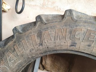 Rueda de Tractor Alliance
