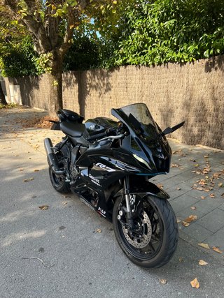 Yamaha R7 Negra