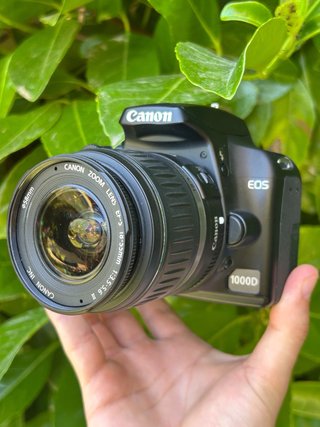 OFERTA!! CANON EOS 1000D y OBJETIVO
