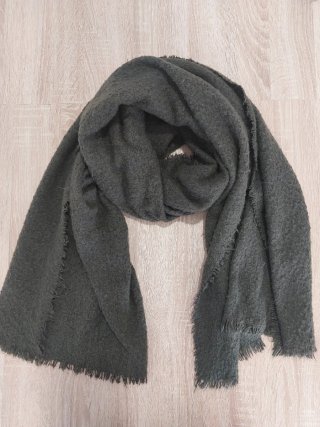 Bufanda Verde Militar Stradivarius