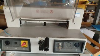 Guillotina Eléctrica EBA 430 E