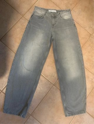 Vaqueros Baggy Grises