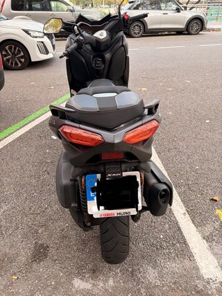 Yamaha Xmax 300