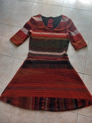 Abito Desigual a righe