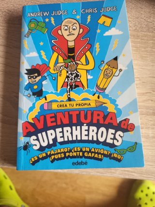 Crea tu propia aventura de superhéroes: ¿es un ...