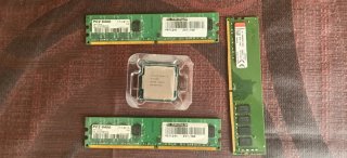 Procesador Intel Core i5 y 3 Memorias RAM