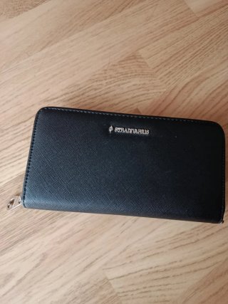 Monedero Stradivarius negro