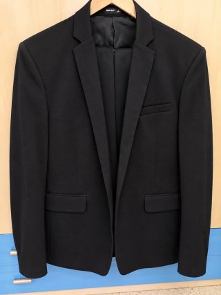 Traje de Chaqueta y Pantalón Negro Mango