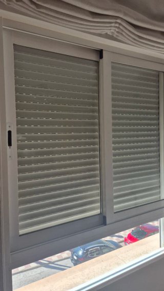 Ventanas correderas con persiana