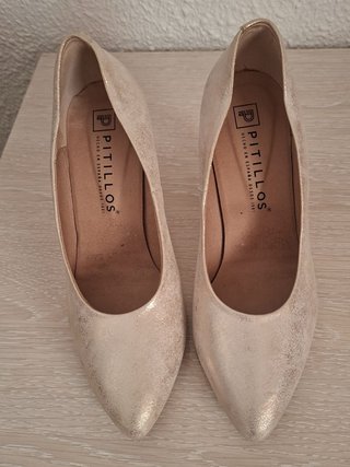 Zapatos de tacón Pitillos dorados
